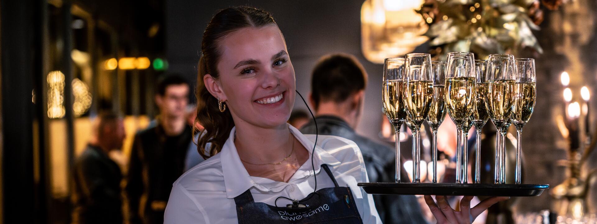 medewerkerChampagne-2